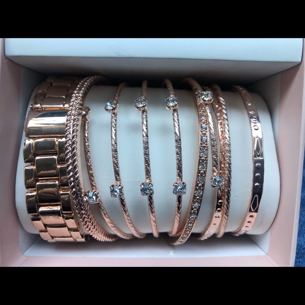 Watch & Bracelets - Picture 2 of 3